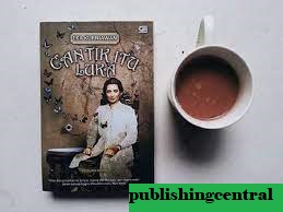 Review Buku Novel Cantik Itu Luka Oleh Eka Kurniawan